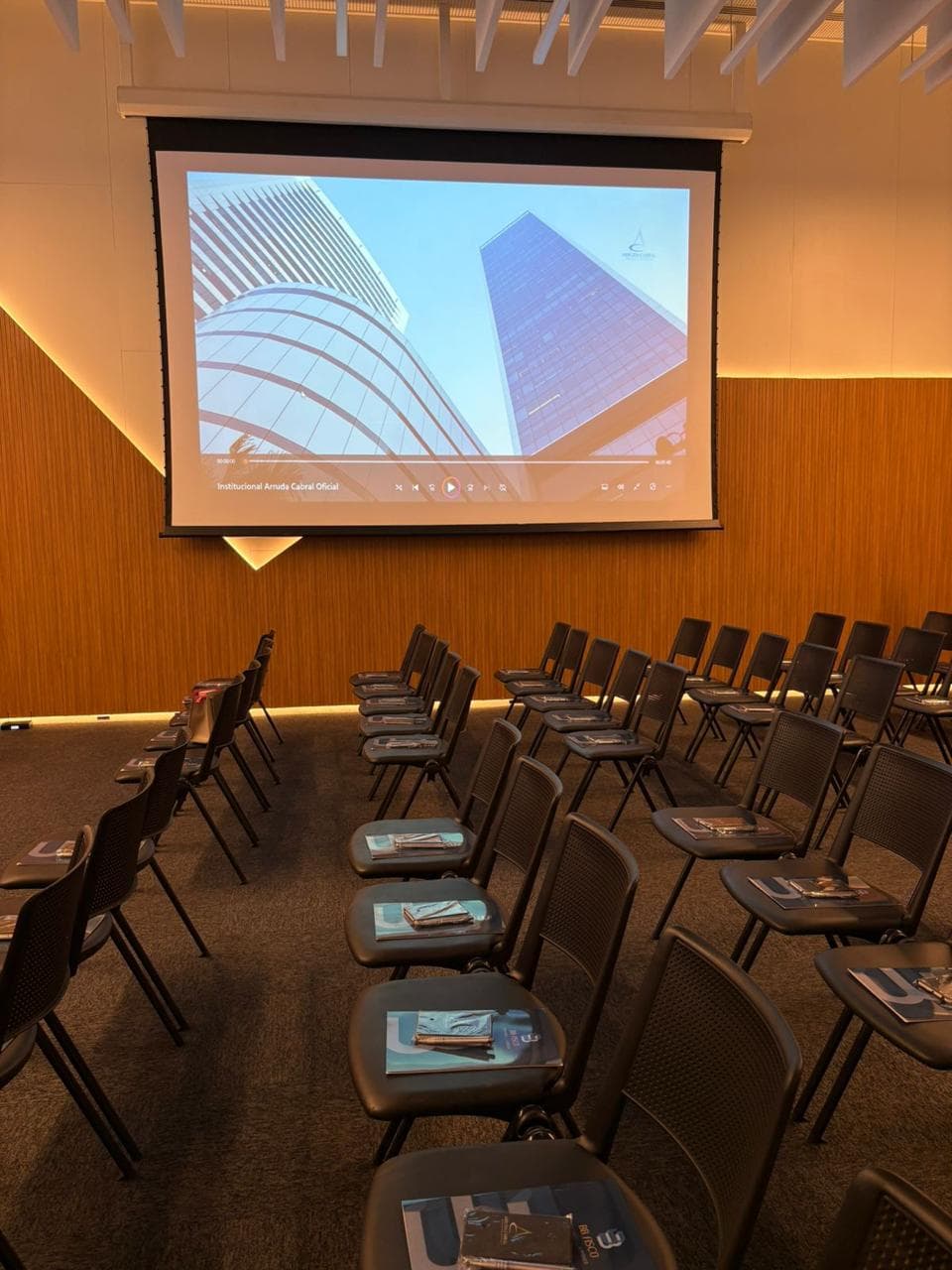 Palestra corporativa no auditório